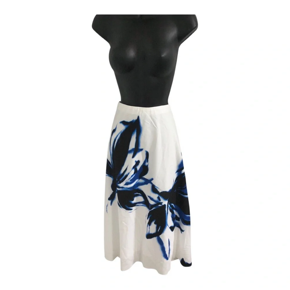 Anne Klein white dark blue fade floral bias cut swing a-line skirt size large